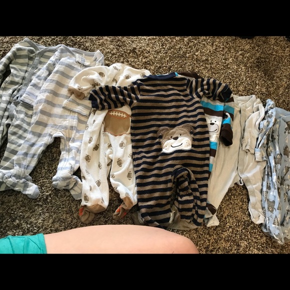 SOLD Baby boy pajama. Aden&anias, old navy, carter - Picture 4 of 5
